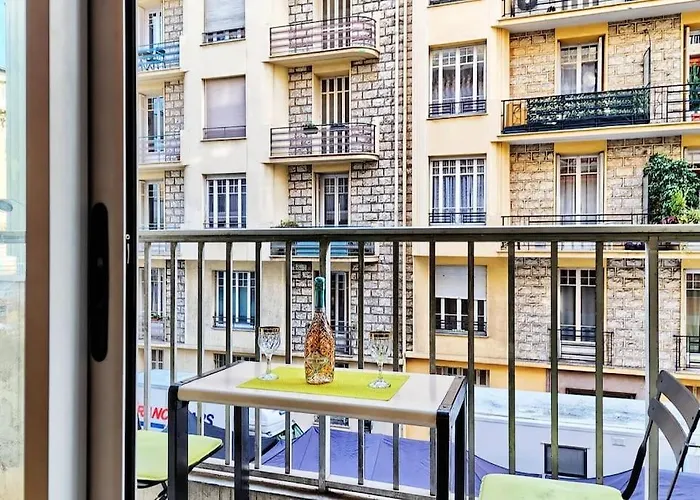 Superbe Appartement Pres De La Gare-Clim-Wifi-Espace Dedie Au Travail